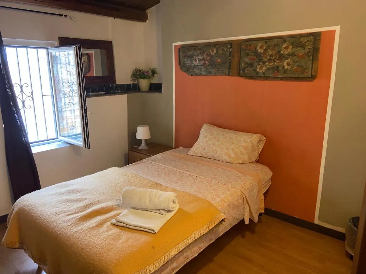 Konukevi Rent House A Casa Mia Otel Palermo İtalya